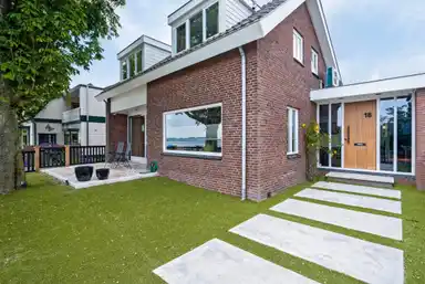 162m2 house to rent for 2950€/month in Leimuiderdijk 42, Rijsenhout