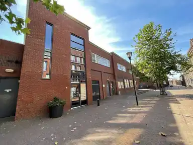 103m2 Appartement à louer pour 1390€/mois à Wijnstraat 21, Echt