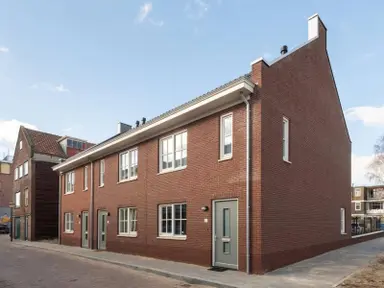 130m2 house to rent for 2500€/month in Willem Beukelszoonstraat, Vlaardingen