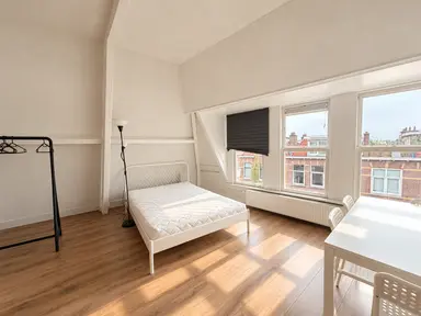 21m2 Appartement te huur voor 470€/maand in Weimarstraat 316, The Hague