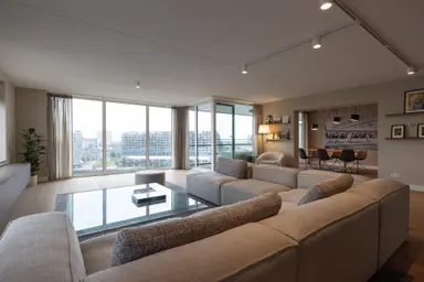 196m2 Appartement à louer pour 5950€/mois à Wierdsmaplein, Rotterdam
