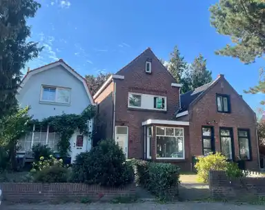 94m2 maison à louer pour 1950€/mois à Abeelstraat 36, Breda