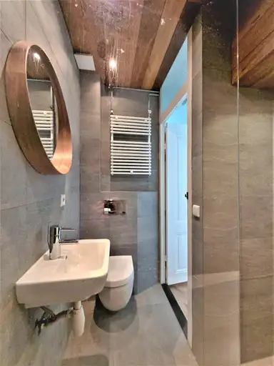 55m2 Appartement à louer pour 2950€/mois à Tolstraat, Amsterdam
