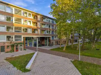 76m2 Appartement à louer pour 2450€/mois à Elisabeth Boddaertstraat, Amsterdam