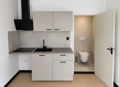 25m2 studio à louer pour 1450€/mois à Spanjaardstraat, Rotterdam