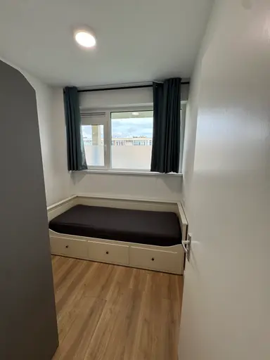 8m2 room to rent for 750€/month in Krabbendijkestraat, Rotterdam