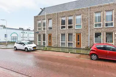 122m2 house to rent for 1436€/month in Carboniastraat, Deventer