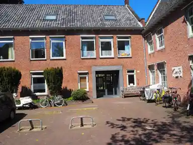 50m2 apartment to rent for 1210€/month in Elisabeth Gasthuishof, Leiden