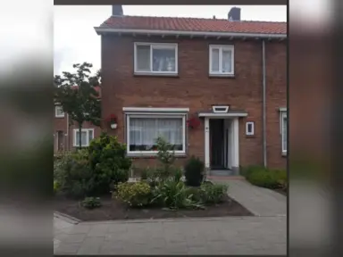 85m2 house to rent for 635€/month in Ericaplein, Capelle aan den IJssel