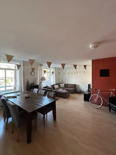 20m2 room to rent for 625€/month in Van Alkemadelaan, The Hague