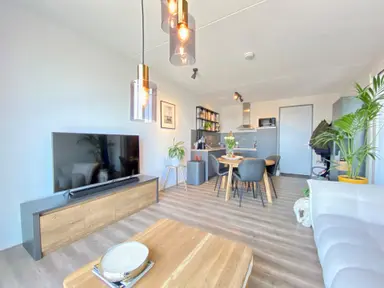 49m2 studio to rent for 1029€/month in Laakweg 28, The Hague