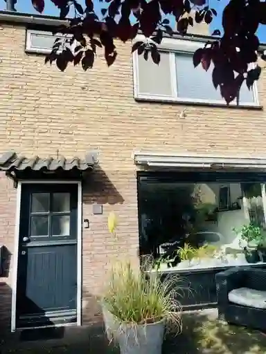 99m2 house to rent for 1695€/month in Van Boetzelaerlaan, Leusden