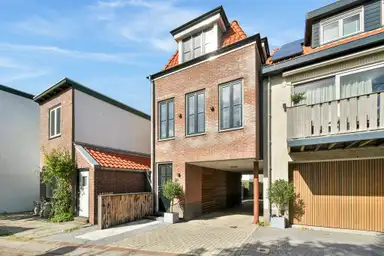 87m2 house to rent for 2650€/month in Zuiderstraat 6, Zandvoort