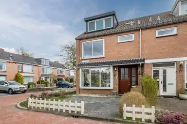 143m2 house to rent for 3600€/month in Else Mauhsstraat 29, Amstelveen