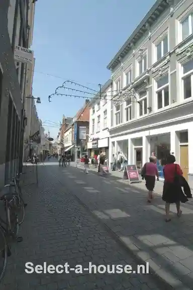 61m2 Appartement te huur voor 1800€/maand in Lange Brugstraat, Breda