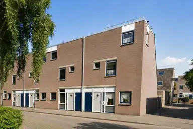 106m2 house to rent for 1465.25€/month in Albert Rousselstraat 1, The Hague