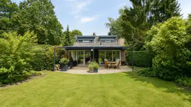 401m2 house to rent for 2250€/month in Salesdreef, Breda