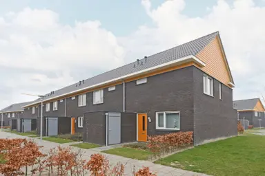 116m2 maison à louer pour 1644€/mois à Parkstraat 71, Berkel en Rodenrijs