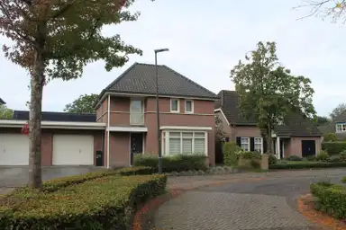 165m2 Haus zur Miete für 2000€/Monat in Vierschaar 1, Bladel