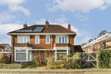 133m2 house to rent for 3450€/month in Henegouwselaan, Amstelveen