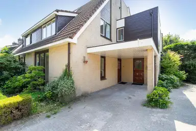 217m2 house to rent for 4300€/month in Zanderijlaan, Wassenaar