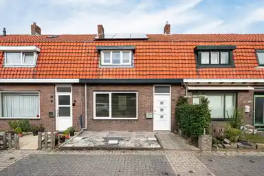 95m2 house to rent for 1250€/month in Dahliastraat, Terneuzen