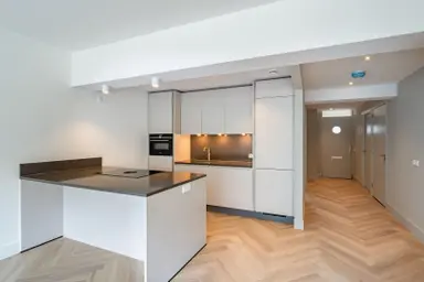 108μ² Διαμέρισμα προς ενοικίαση για 2406€/μήνα σε Kruiskade, Rotterdam