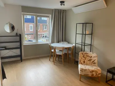 37μ² Διαμέρισμα προς ενοικίαση για 1045€/μήνα σε Djambistraat, Haarlem