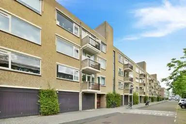 131m2 apartment to rent for 3250€/month in Onstein 160, Amsterdam