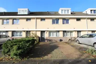 125μ² μονοκατοικία προς ενοικίαση για 2800€/μήνα σε Anne de Vrieslaan 10, Amstelveen