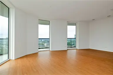 52m2 flat to rent for 1715€/month in Julianaplein 8H, Amsterdam