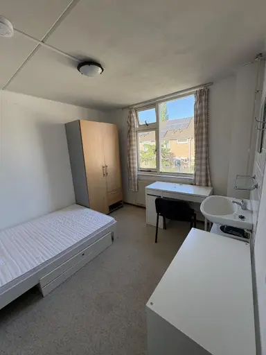 14m2 room to rent for 595€/month in Meibeek 16, Tilburg