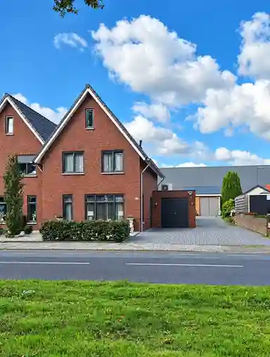 127m2 house to rent for 1485€/month in Gronausestraat, Losser