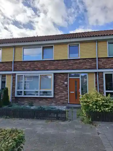 93m2 house to rent for 839.03€/month in Fuikhoren 26, Dronten