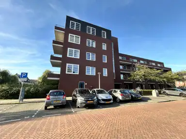56m2 Appartement à louer pour 1950€/mois à Westhove 142, Amstelveen