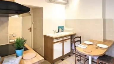 12m2 Chambre à louer pour 350€/mois à Aristotelesstraat 17F, Rotterdam