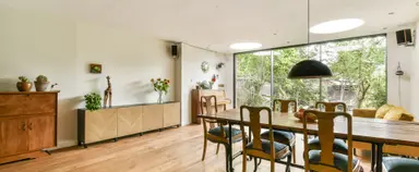 146m2 house to rent for 3250€/month in Volendammerweg, Amsterdam