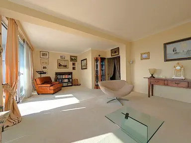 85μ² Διαμέρισμα προς ενοικίαση για 2200€/μήνα σε Ericalaan 201, The Hague