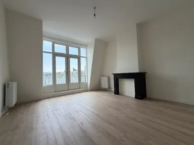 121m2 apartment to rent for 2650€/month in Frederik Hendriklaan 112, The Hague
