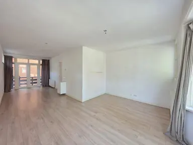 106μ² Διαμέρισμα προς ενοικίαση για 2400€/μήνα σε Azaleastraat, Rotterdam