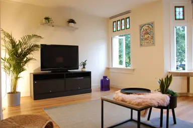 115m2 apartment to rent for 2550€/month in Atjehstraat, Enschede