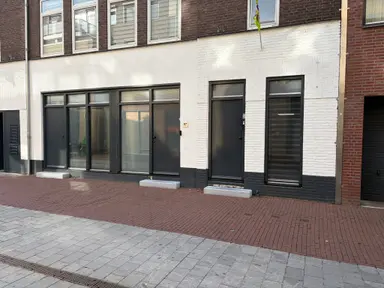 124m2 apartment to rent for 1695€/month in Beekstraat, Weert