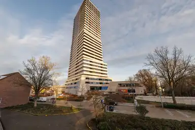 100m2 apartment to rent for 1882€/month in Vincent van den Heuvellaan 215, Eindhoven