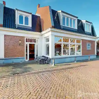248m2 apartment to rent for 4166.67€/month in Julianaweg 37, Castricum