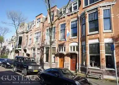 221m2 Casa in affitto per 3500€/mese a Viviënstraat 98, The Hague