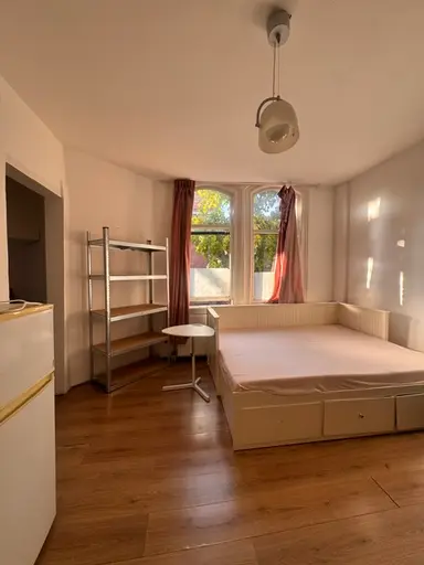 30m2 studio to rent for 1350€/month in Spoorsingel, Rotterdam