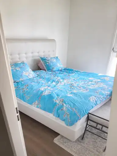 197m2 room to rent for 975€/month in Kraaijensteinpark, Nieuw-Vennep