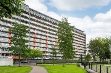 89m2 flat te huur voor 1700€/maand in Bachplein, Schiedam