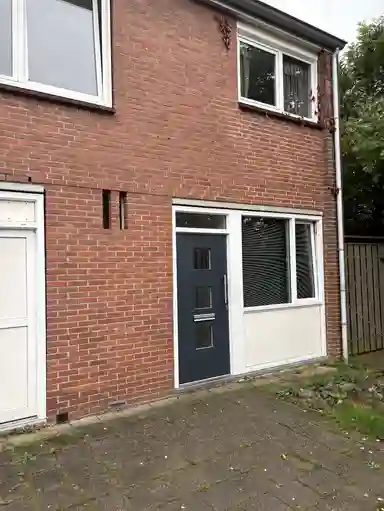 107m2 house to rent for 764.14€/month in Galileastraat 12, Heerlen
