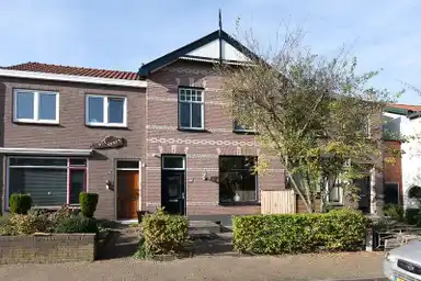 95m2 house to rent for 2300€/month in Rozenstraat 62, Hilversum